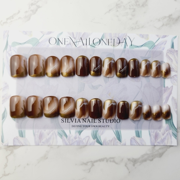 Brown with gold dust 24 pcs press on nails.(Short) - Picture 2 of 4